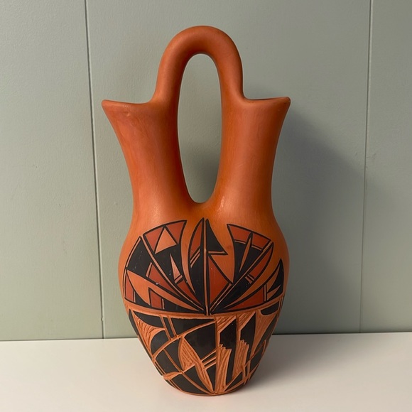 Acoma Wedding Vase Pottery, Signed - Picture 5 of 11
